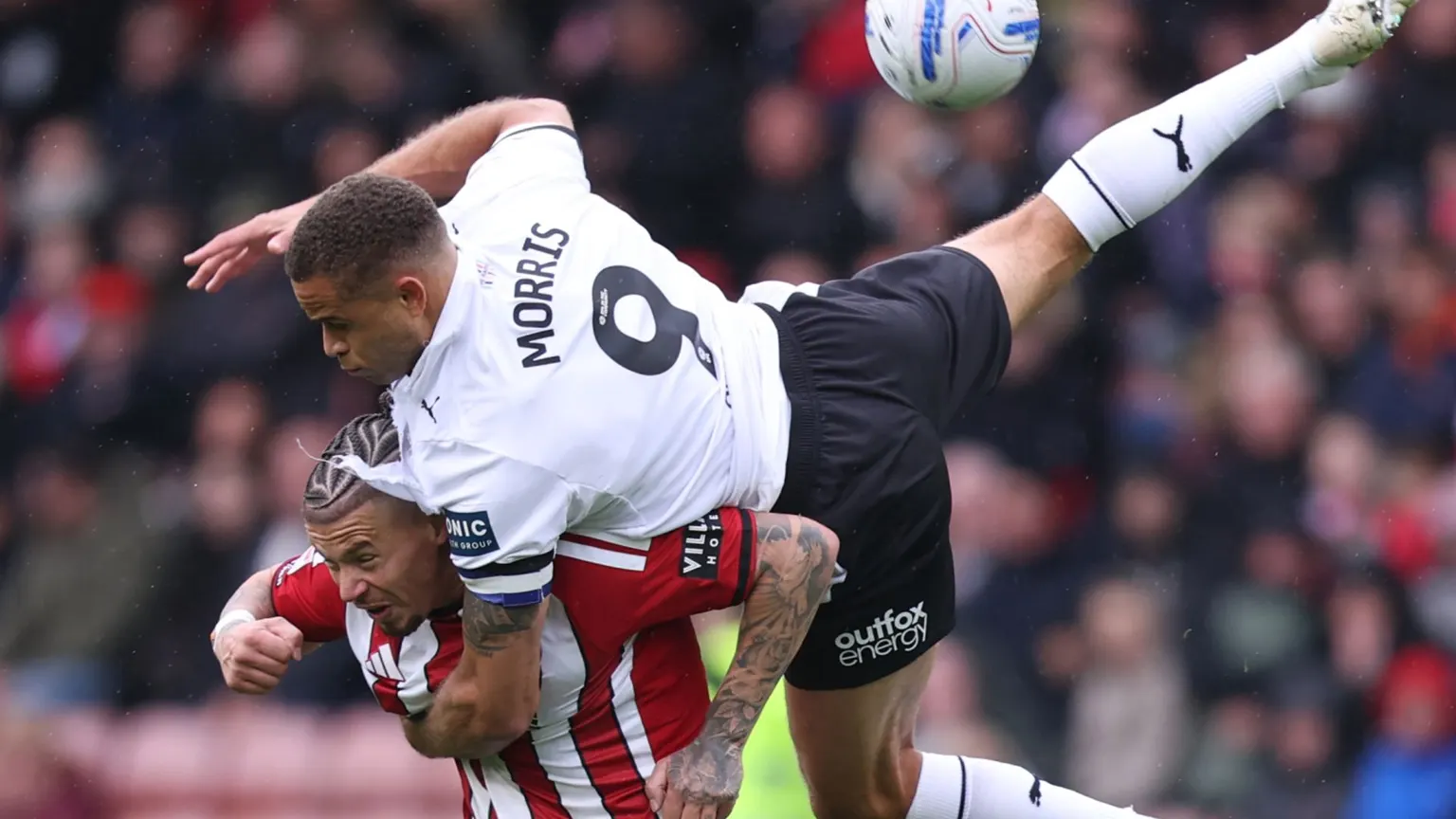 Image accompanying: Bamford strikes to hold 10-man Derby