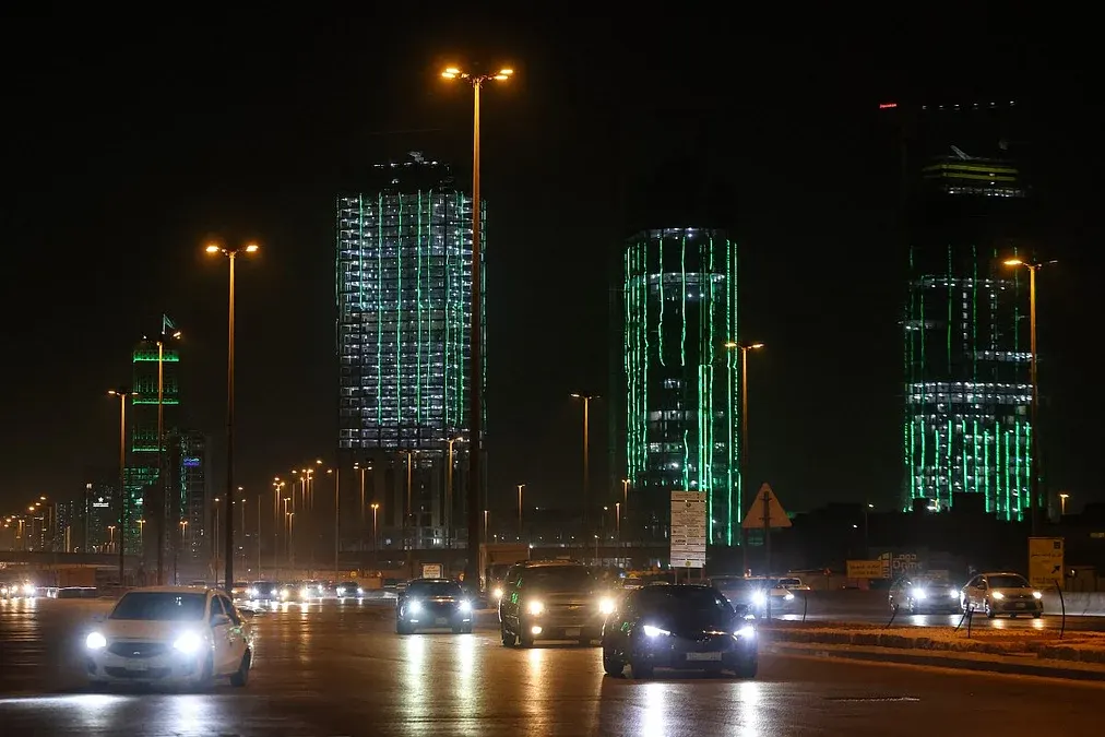 Image accompanying: Saudi Arabia warns against filming missile, drone interceptions and impact sites
