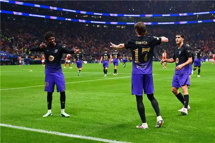 صورة مرافقة للخبر: دوري أبطال أوروبا: برشلونة يواصل الإبداع باكتساح جالطة سراي في تركيا