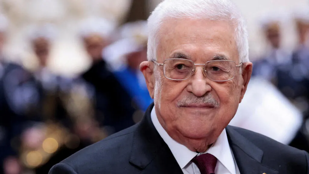 صورة مرافقة للخبر: الشعب الفلسطيني بين الغضب وخيبة الأمل بعد تأجيل الانتخابات التشريعية الجديدة