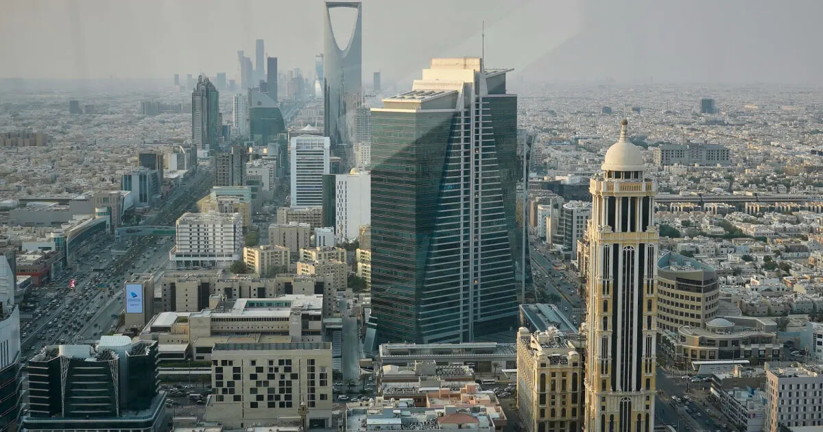صورة مرافقة للخبر: التحالف يشن عملية عسكرية نوعية ضد أهداف تابعة للحوثيين في صنعاء