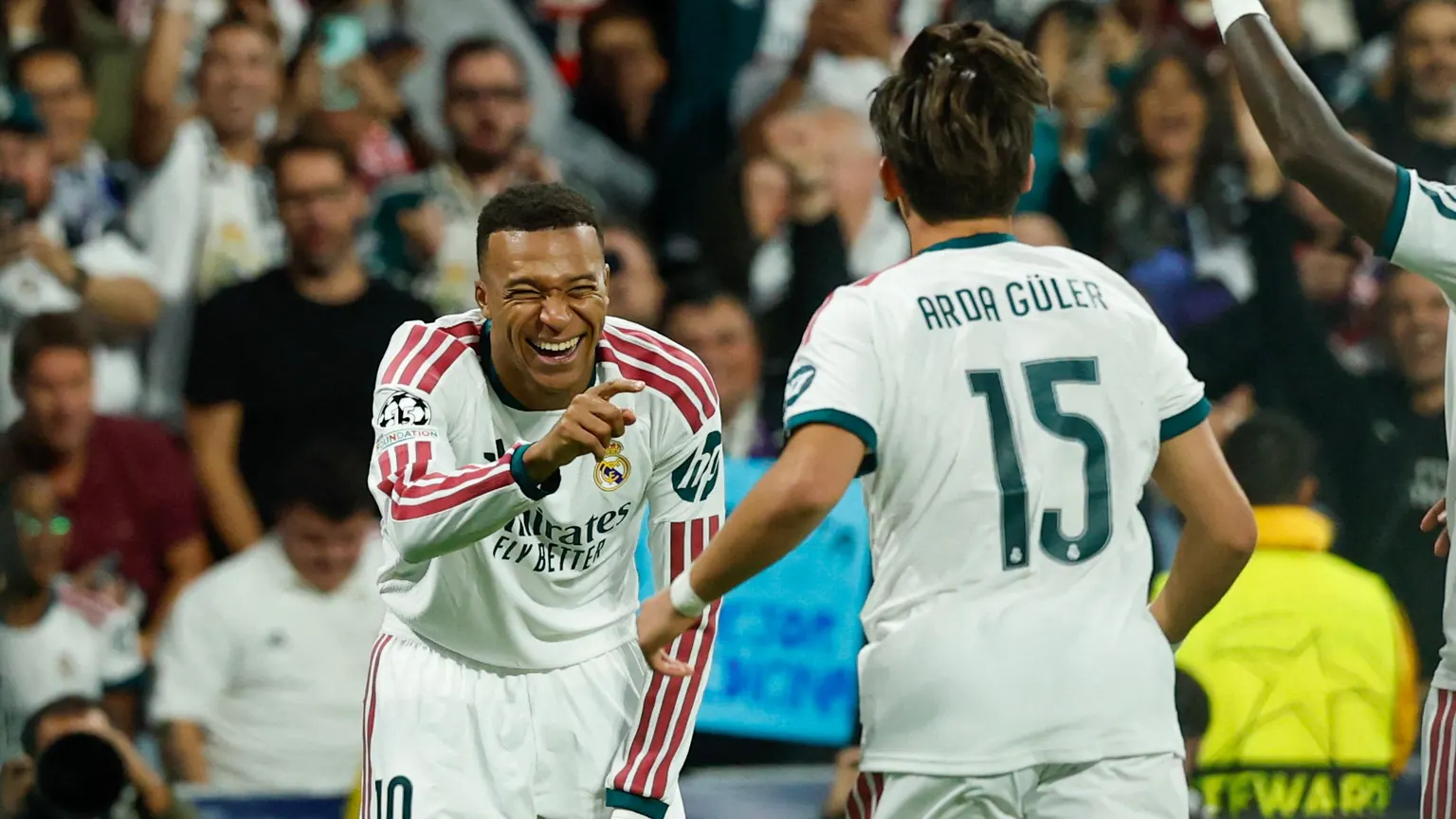 صورة مرافقة للخبر: بالفيديو: "أحضروا لنا برشلونة الآن".. سحر ريال مدريد يحبط مفاجأة لايبزيج