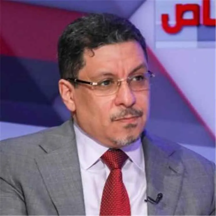صورة مرافقة للخبر: بن مبارك يكسر الصمت ويُفجر مفاجأة مدوية بشأن التحولات العسكرية الأخيرة في اليمن (تفاصيل)