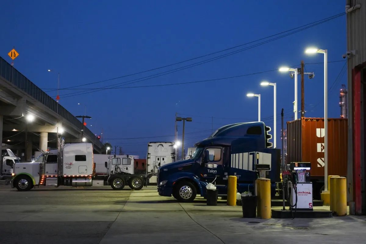 Image accompanying: Soaring diesel drives 16 trucking companies to bankruptcy