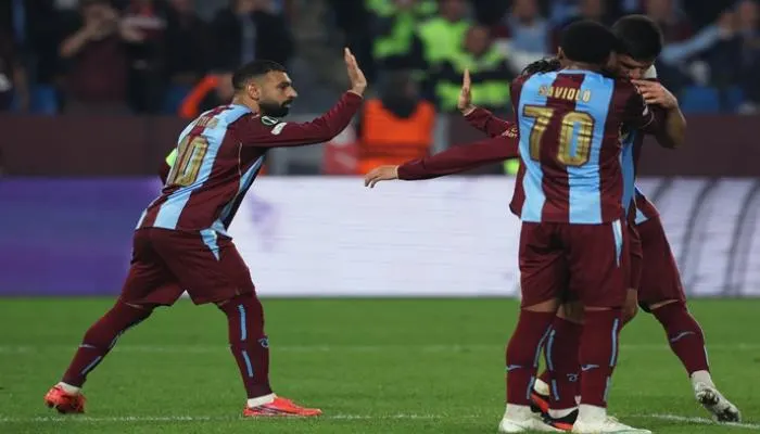 صورة مرافقة للخبر: أهداف مباراة طرابزون سبور ضد هارتز.. محمد صلاح يسجل ويصنع