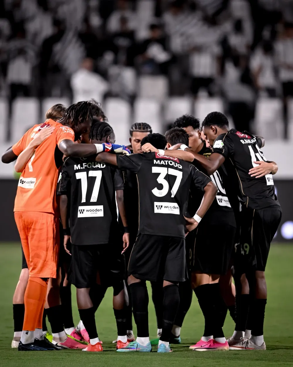 صورة مرافقة للخبر: الشباب يضرب التعاون بثلاثية رغم النقص العددي في دوري روشن