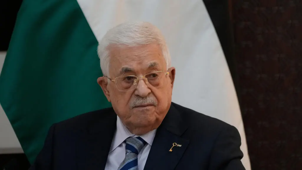 صورة مرافقة للخبر: الرئيس الفلسطيني يؤجل موعد الانتخابات الرئاسية والتشريعية إلى سبتمبر 2027