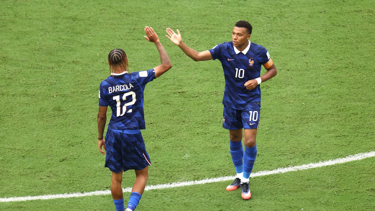 صورة مرافقة للخبر: بأول هاتريك.. كيف حرم باركولا مبابي من كتابة التاريخ في دوري أبطال أوروبا؟