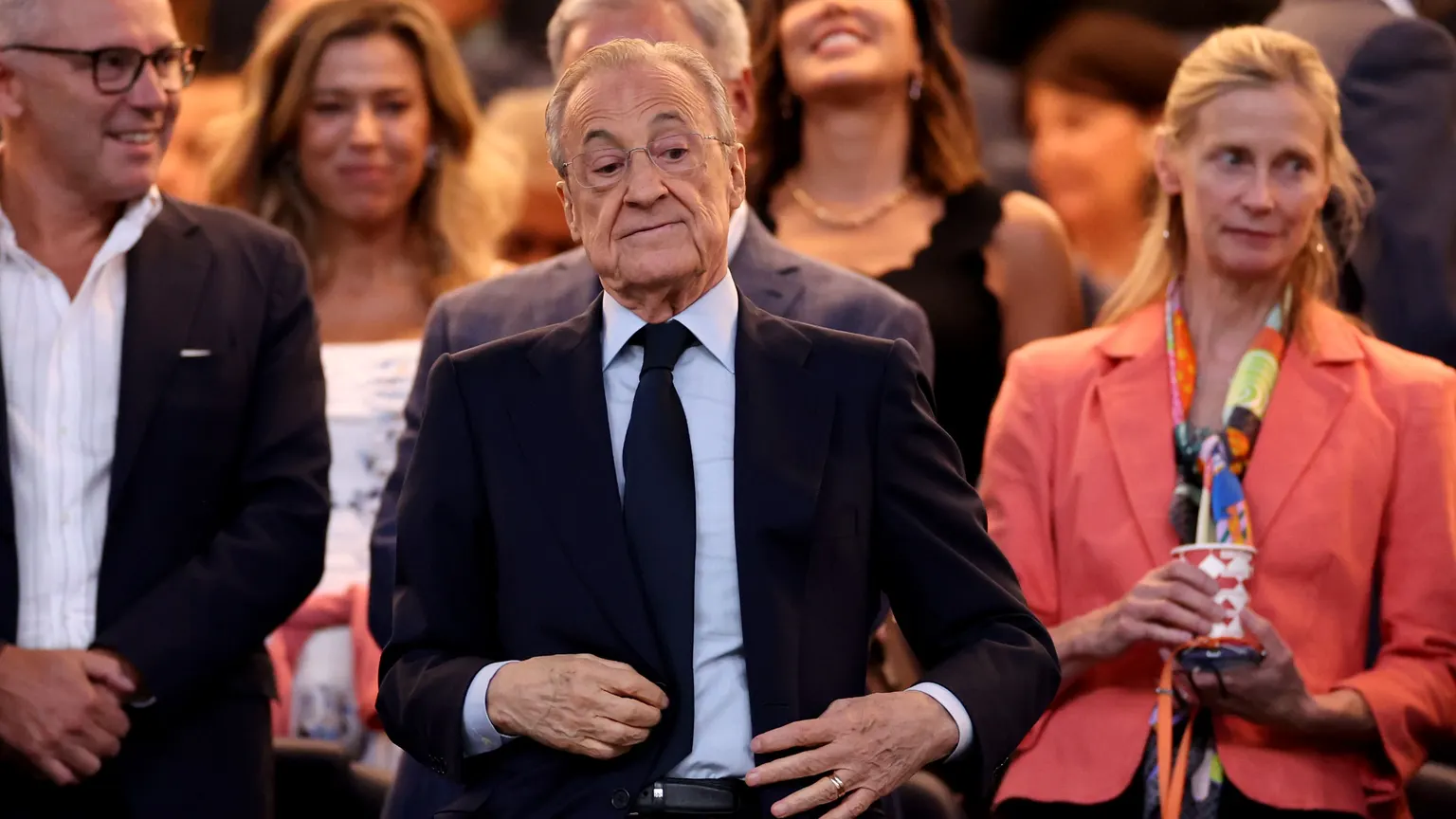 صورة مرافقة للخبر: ريال مدريد واثق من خطف هدف برشلونة