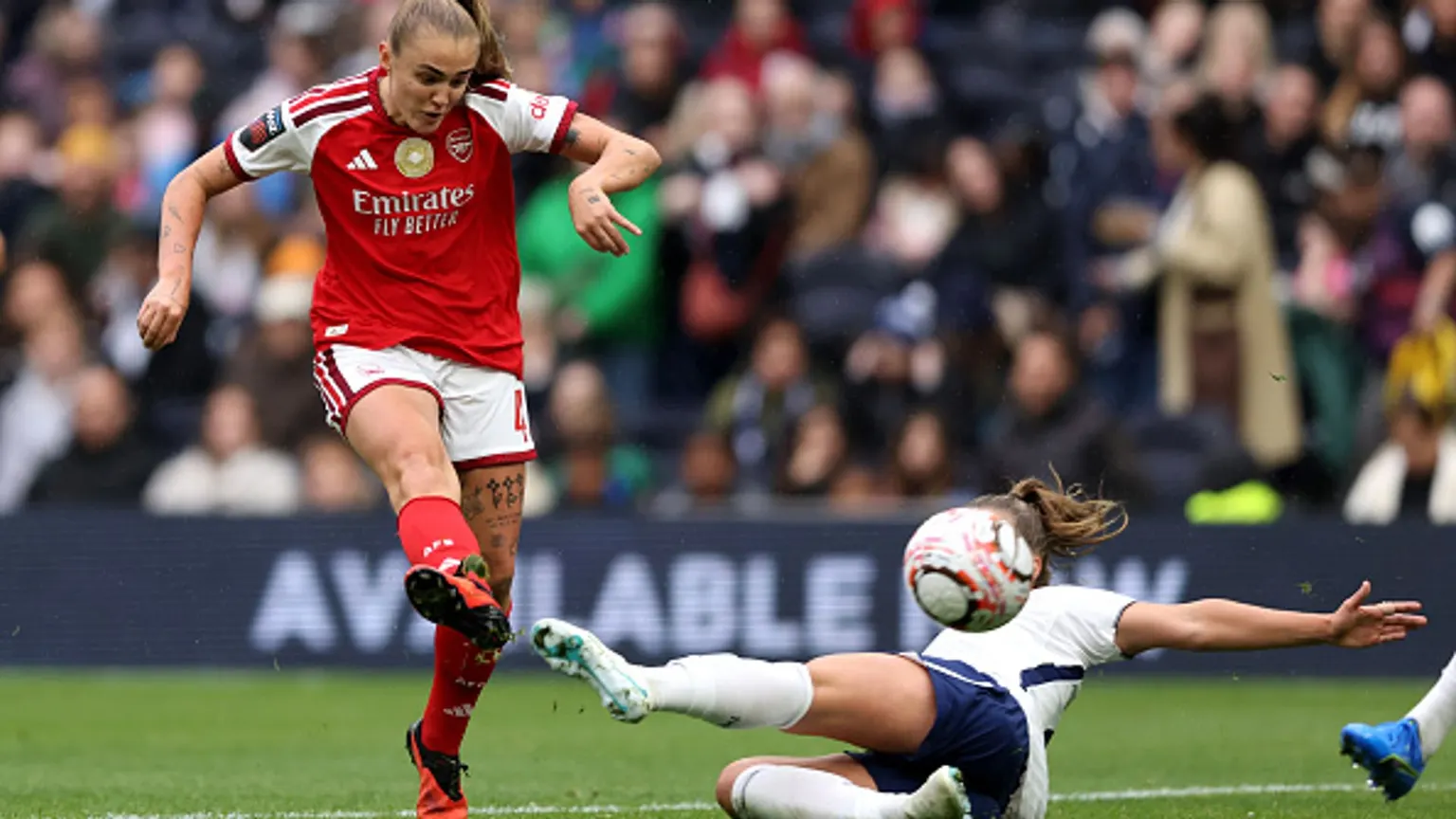 Image accompanying: Stanway scores beauty as Arsenal level with Spurs LIVE!