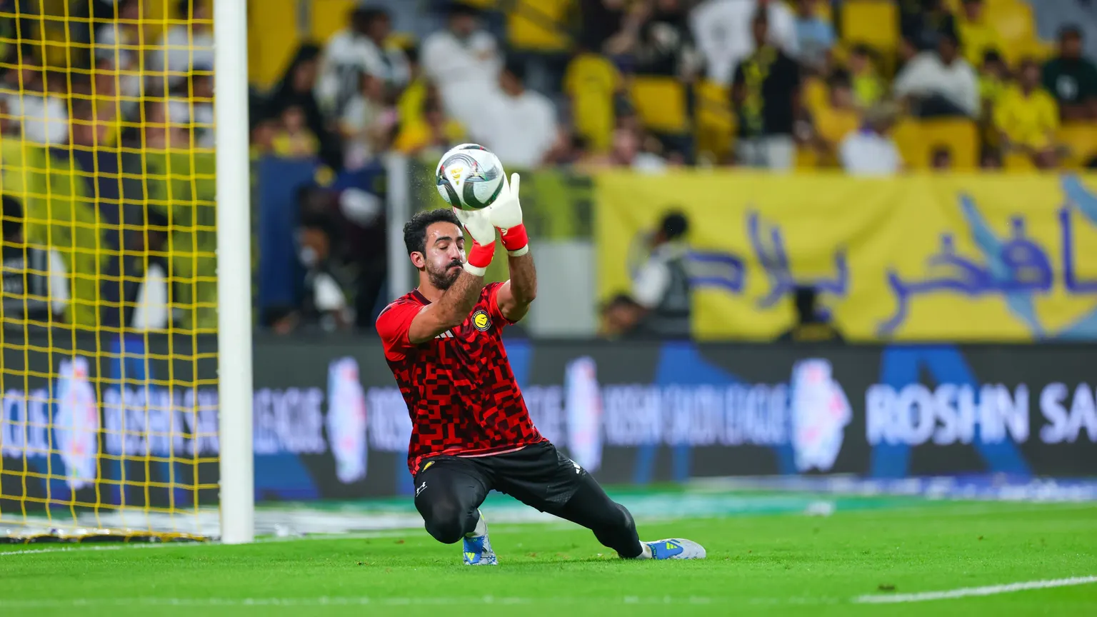 صورة مرافقة للخبر: اتخذ القرار الأصعب.. هل يغيب نواف العقيدي عن كأس آسيا 2027؟