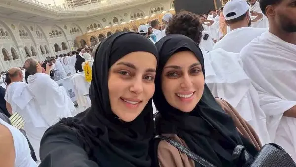 صورة مرافقة للخبر: اللهم تقبل.. إسراء عبدالفتاح تؤدي العمرة وتشارك جمهورها صورًا من الحرم