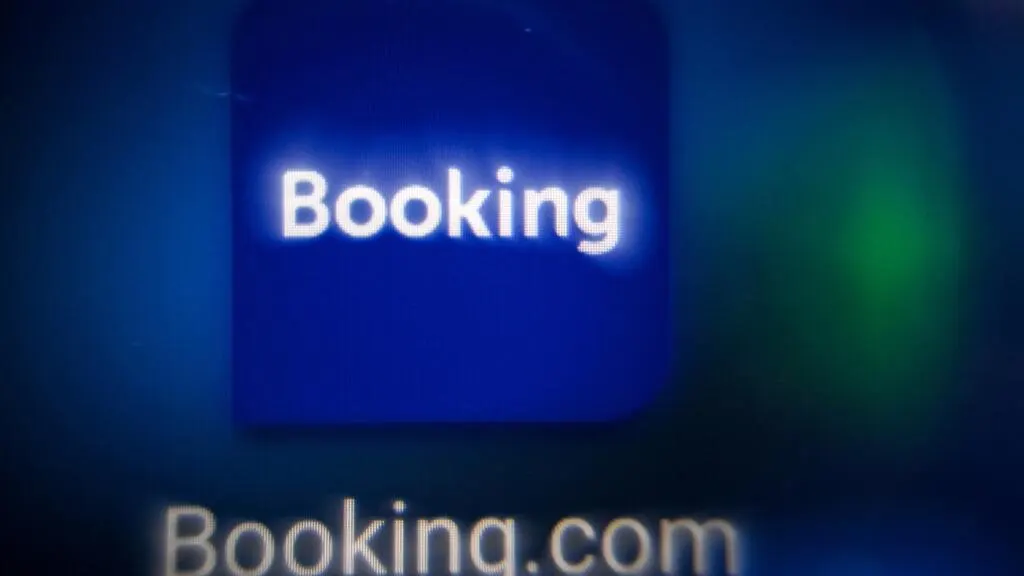 صورة مرافقة للخبر: احتيال على Booking.com: تحقيق للاتحاد الأوروبي يستهدف عملاق الحجوزات عبر الإنترنت