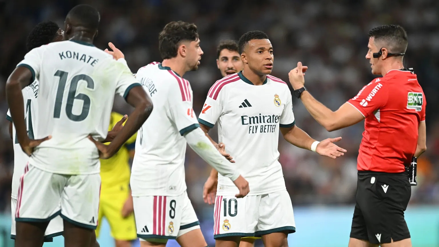 صورة مرافقة للخبر: قبل الكلاسيكو.. ريال مدريد واثق من إلغاء عقوبة نجمه أمام فياريال