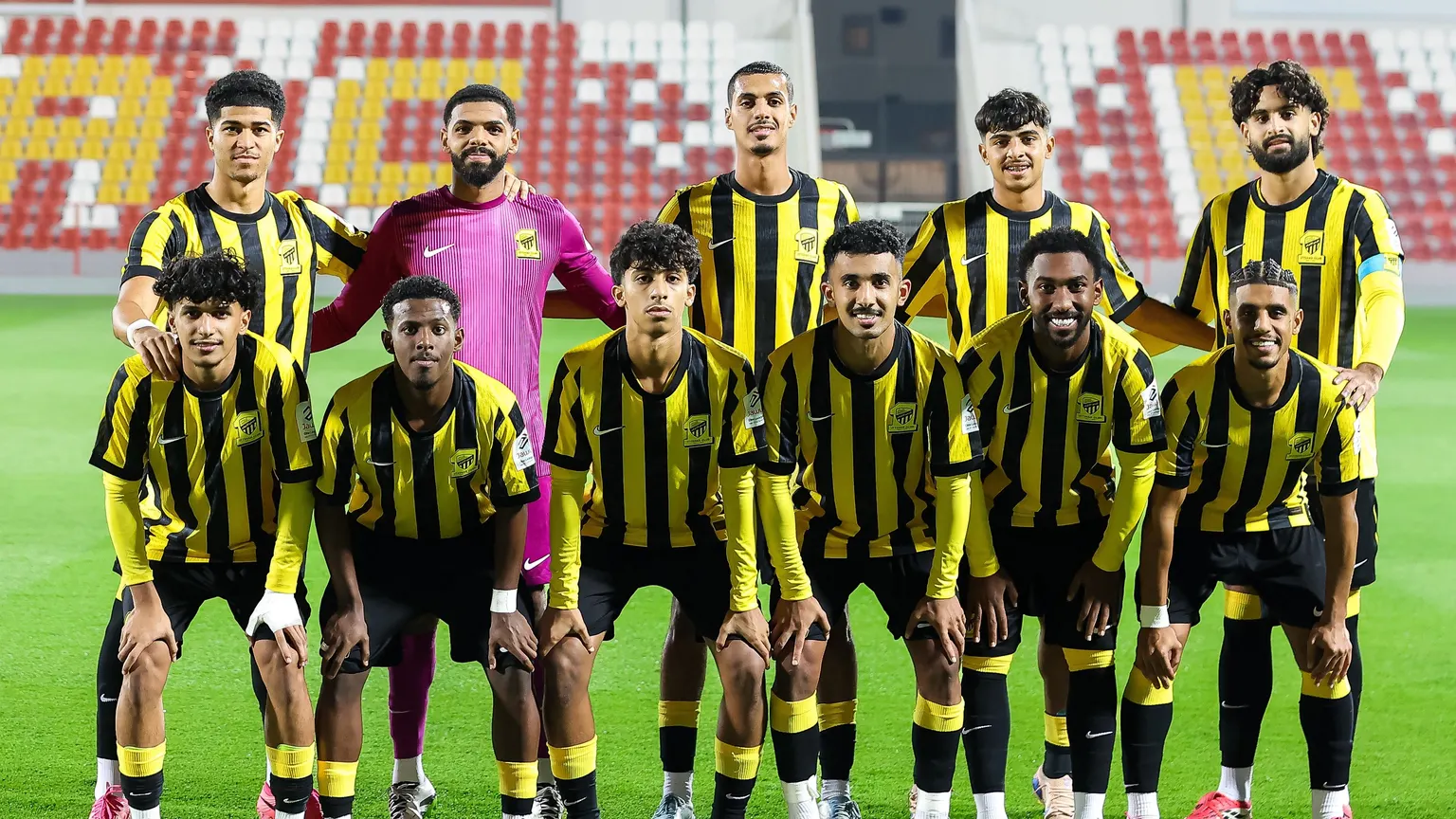 صورة مرافقة للخبر: دوري جوي للنخبة.. الاتحاد يخشى مفاجآت الخلود.. والهلال والأهلي لعودة الانتصارات بالجولة السادسة