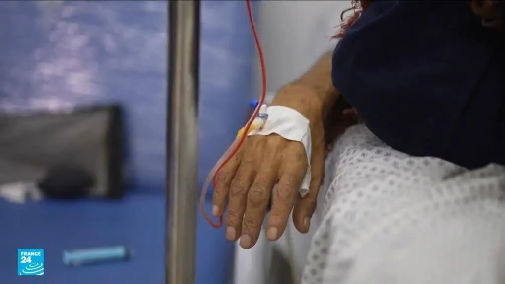 صورة مرافقة للخبر: مرضى السرطان في غزة.. معركة العلاج وسط الدمار ونقص الإمكانات والأدوية