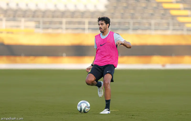 صورة مرافقة للخبر: أمام الهلال.. آل موسى يعود إلى الاتحاد بعد 11 شهرا