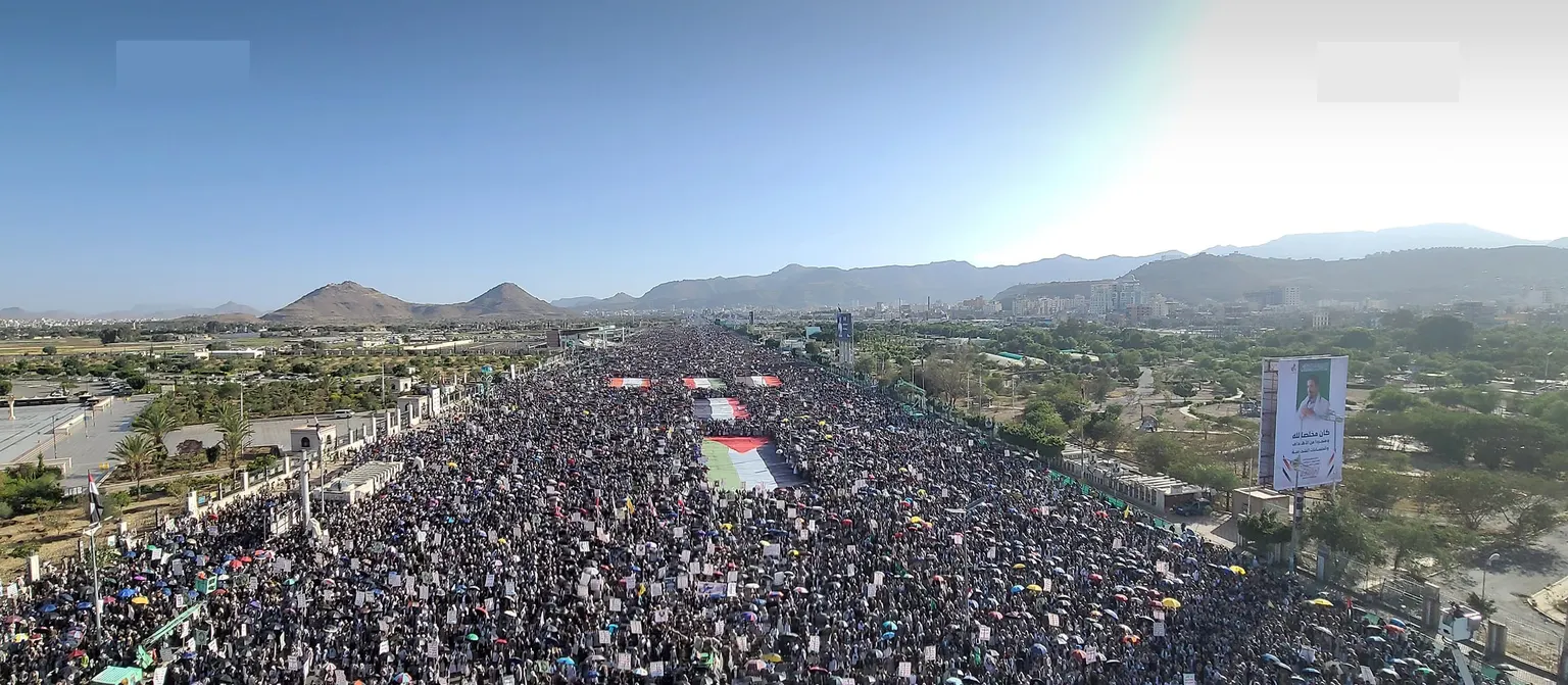 صورة مرافقة للخبر: بيان مسيرات اليمن يشعل رسائل التصعيد: فلسطين أولاً وباب المندب خط أحمر