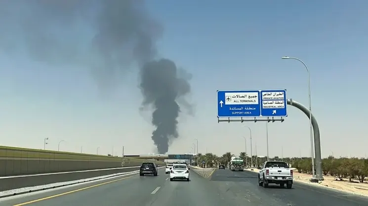 صورة مرافقة للخبر: السعودية تعلن اعتراض صاروخين باليستيين أطلقهما الحوثيون باتجاه حرض والظهران