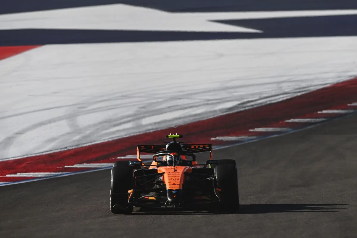Image accompanying: "We're just a step behind" - what McLaren is trying to solve with its final 2026 upgrades