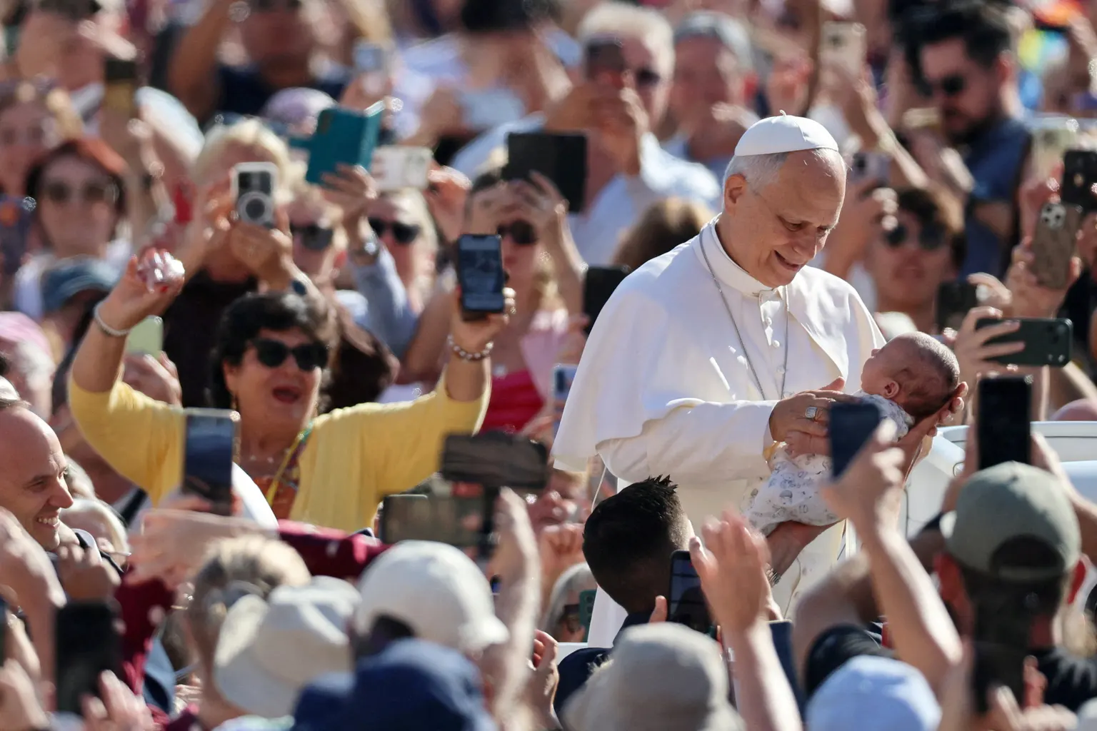 Image accompanying: Vatican considers Sunday prayer appearance as Pope Leo recovers from lung surgery