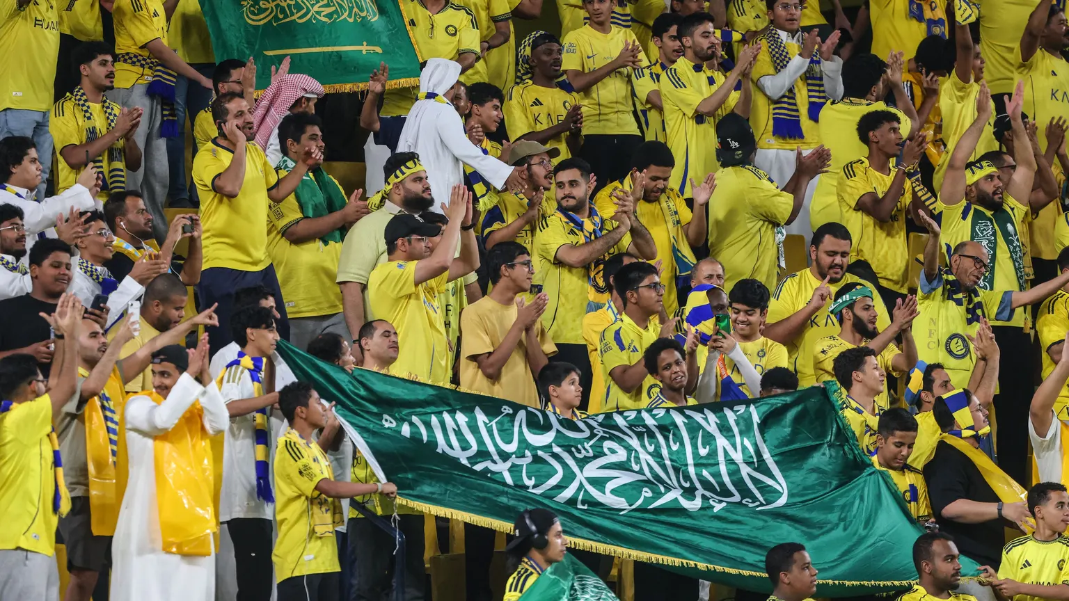 صورة مرافقة للخبر: صاروخ باليستي يؤجل انطلاق مباراة النصر السعودي في نخبة آسيا!