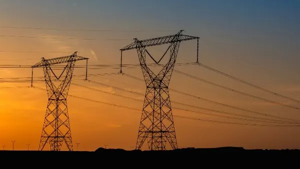 صورة مرافقة للخبر: قطاع الطاقة المتجددة في مصر يجذب استثمارات جديدة من "الأوروبي لإعادة الإعمار" بـ 221 مليون دولار