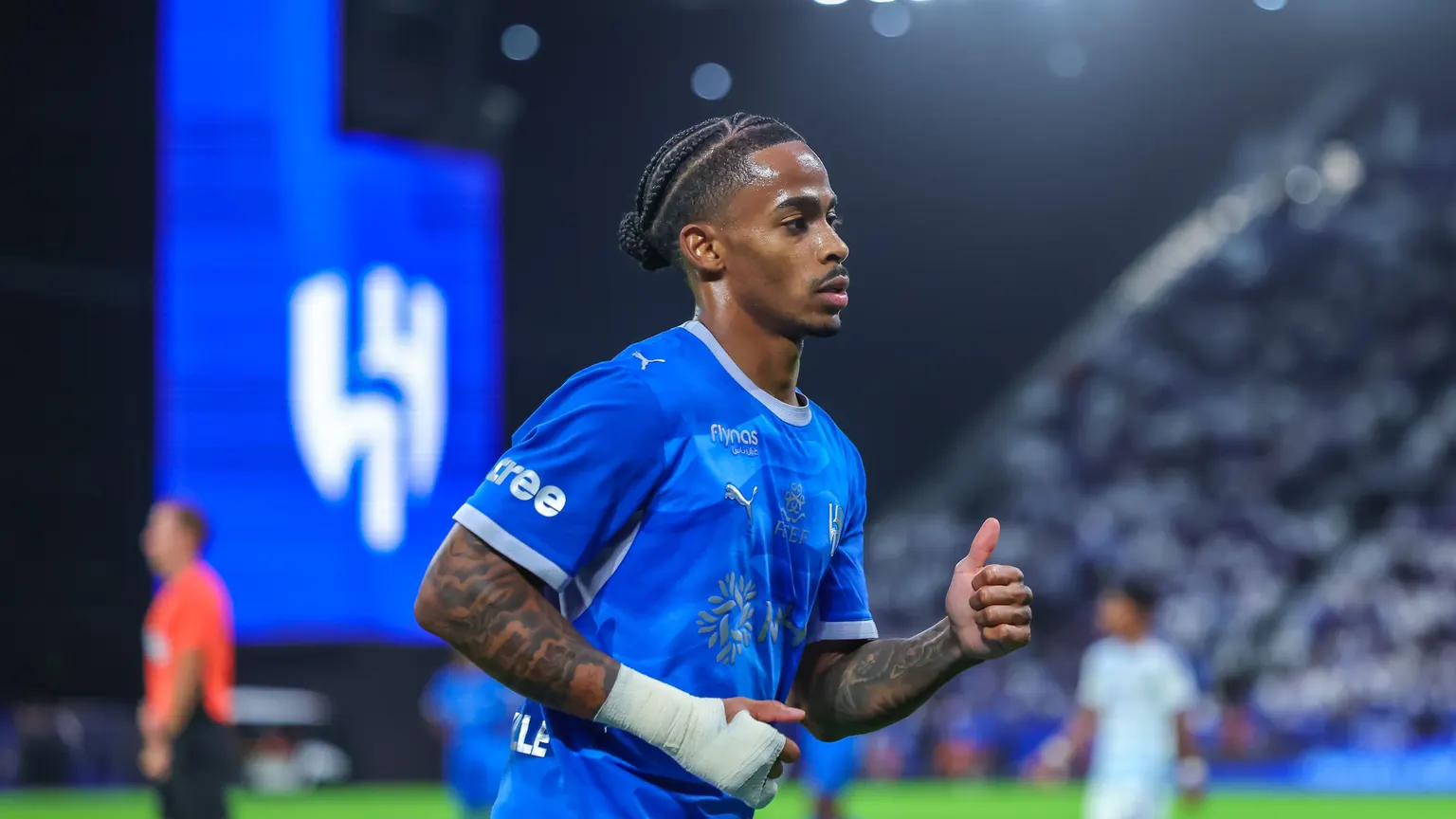 صورة مرافقة للخبر: من الأهلي إلى الاتحاد.. الكلاسيكو يعيد أهداف سامرفيل بعد 40 يومًا