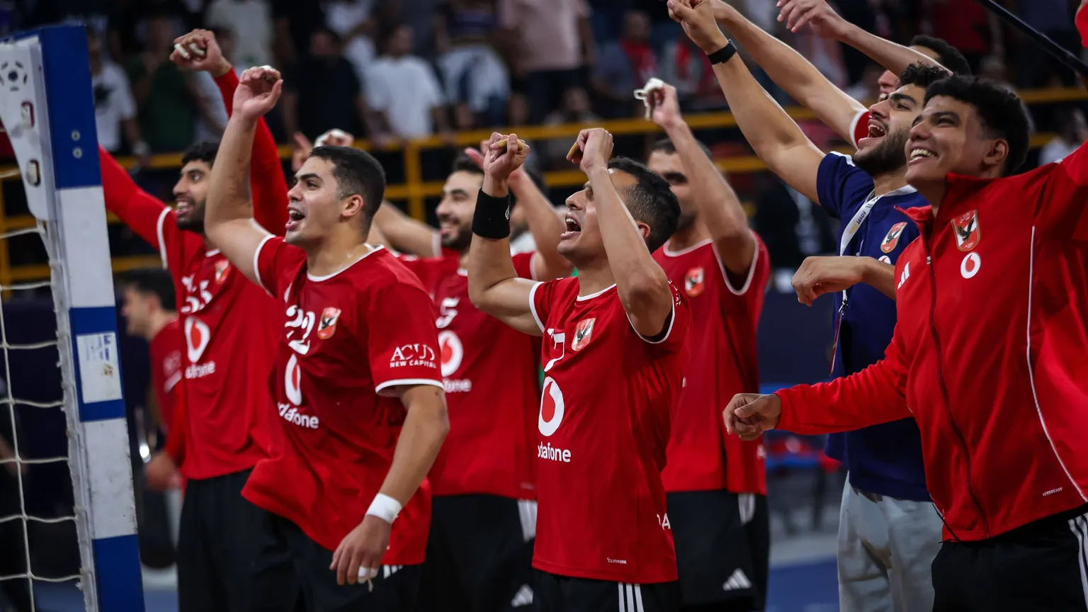 صورة مرافقة للخبر: بانتصار جنوني على الزمالك.. الأهلي يفوز ببطولة أفريقيا لكرة اليد للمرة الرابعة تواليا
