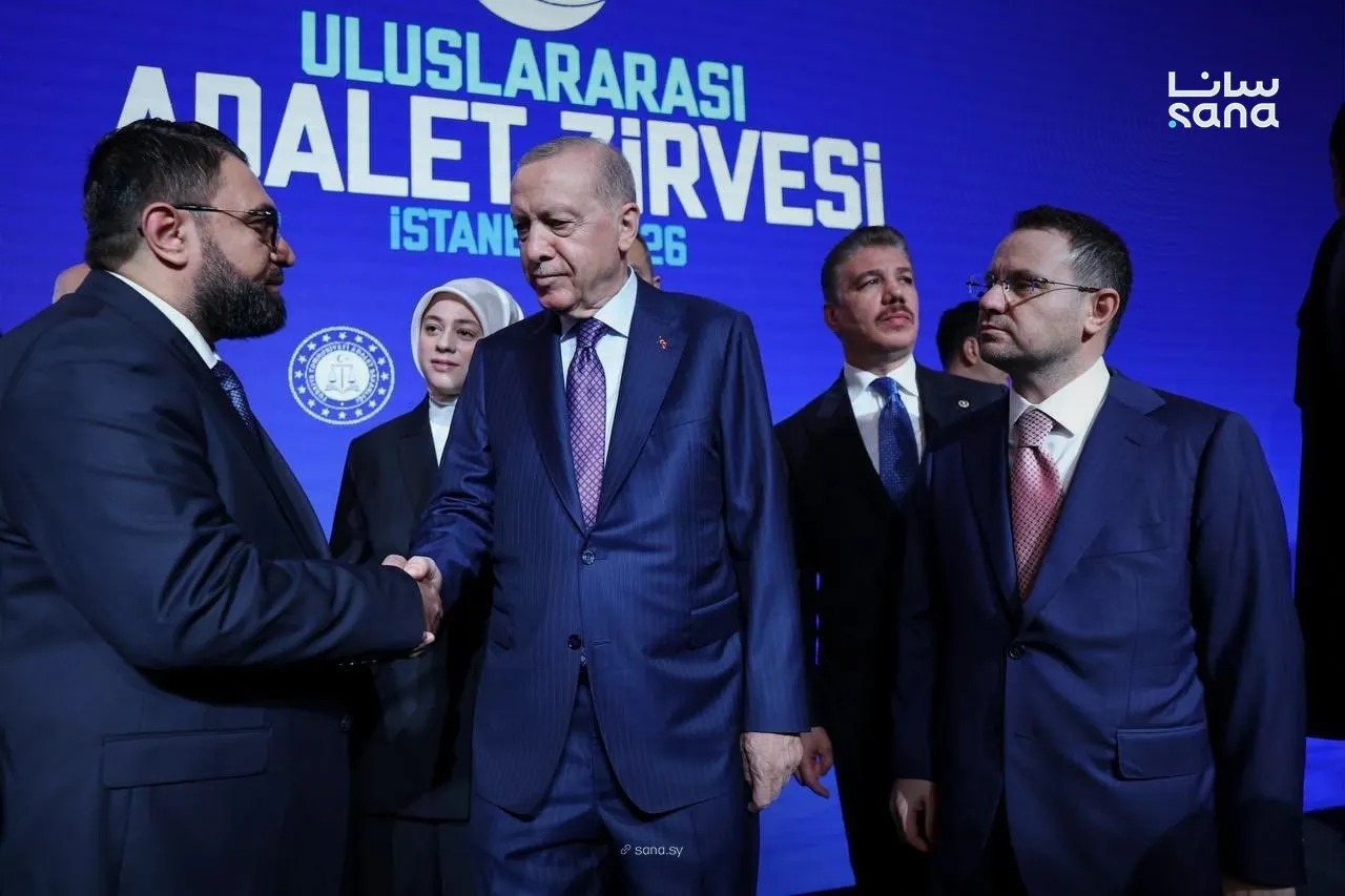 صورة مرافقة للخبر: وزير العدل يلتقي الرئيس أردوغان على هامش القمة الدولية للعدالة في إسطنبول