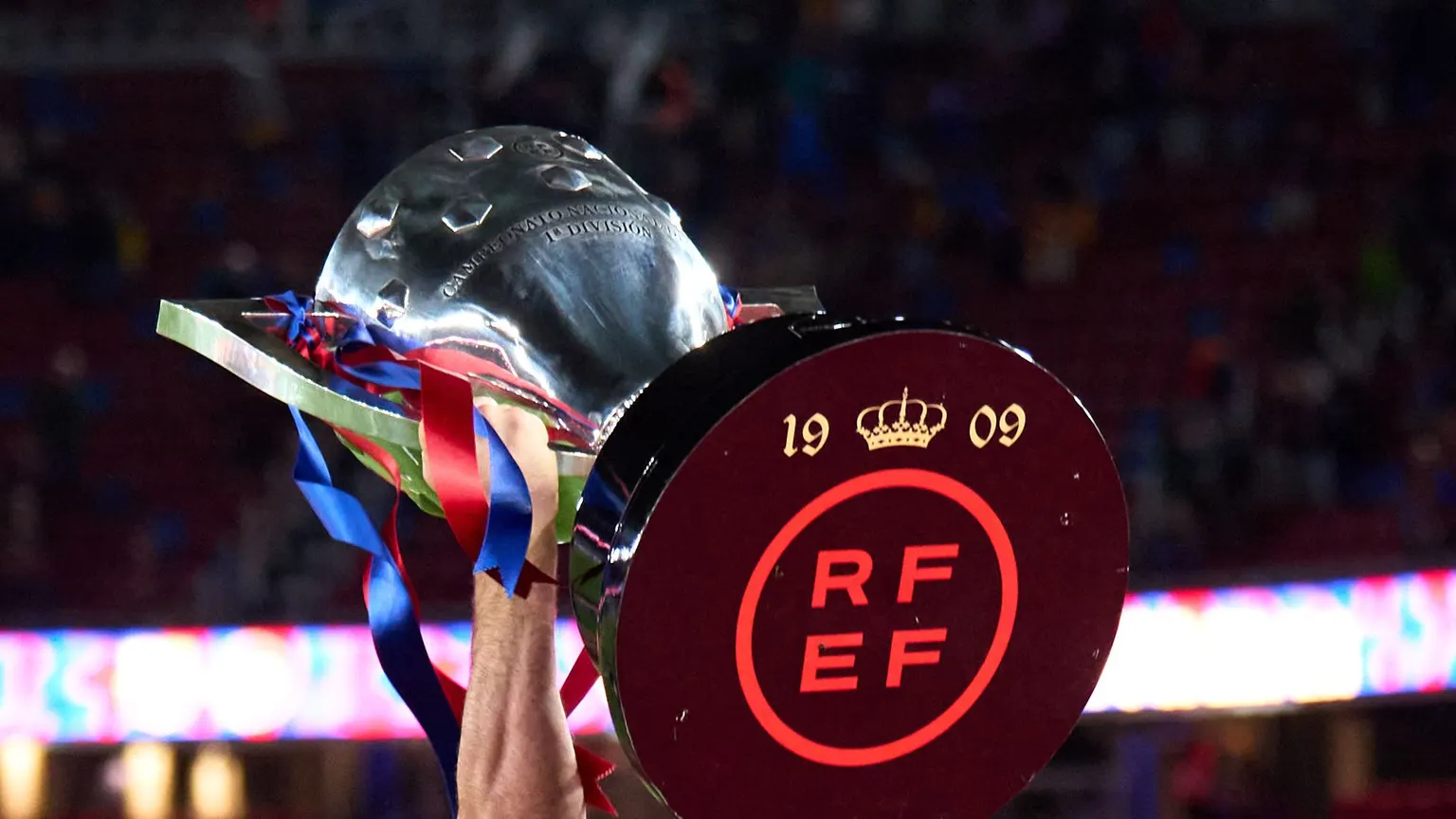 صورة مرافقة للخبر: جدول مباريات الدوري الإسباني 2026-2027، القنوات الناقلة والترتيب