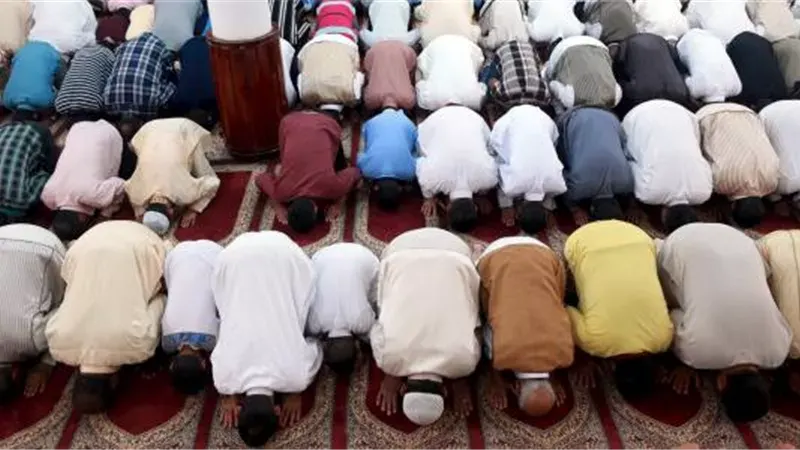 صورة مرافقة للخبر: ما صحة حديث "إن أبواب السماء تفتح إلى زوال الشمس فلا ترتج حتى يصلى الظهر"؟