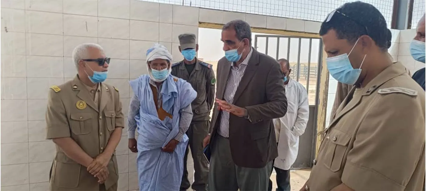 صورة مرافقة للخبر: والي آدرار يؤدي زيارة تفقدية للمسلخ الجديد بمدينة أطار