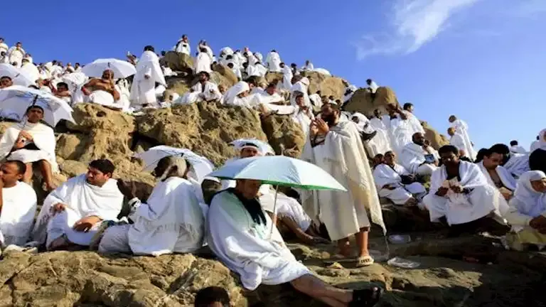 صورة مرافقة للخبر: الحج 2027.. السياحة تحسم الجدل بشأن دفع أموال لتصعيد الحجاج