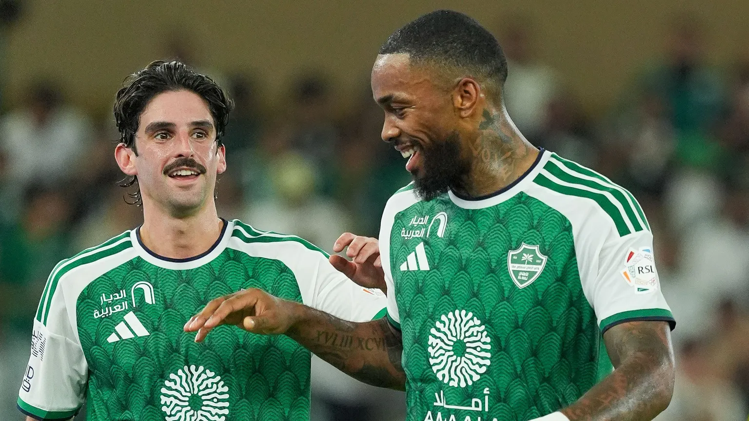 صورة مرافقة للخبر: ما القنوات الناقلة لمباراة الوصل والأهلي في دوري أبطال آسيا للنخبة 2026-2027؟ وكيف تشاهدها عبر الإنترنت؟