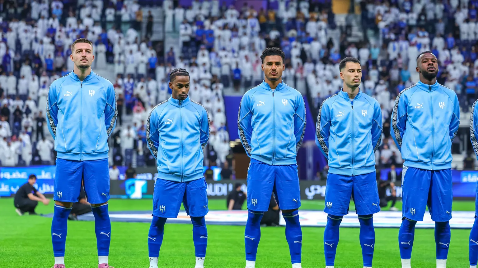 صورة مرافقة للخبر: بخطأ غريب.. الكلاسيكو يضع مارتينيلي وواتكينز على عرش الهلال في روشن