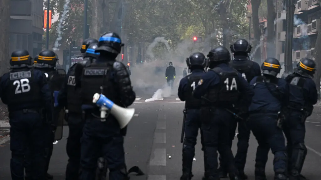 Image accompanying: France: Watching the Post-Riot Protests
