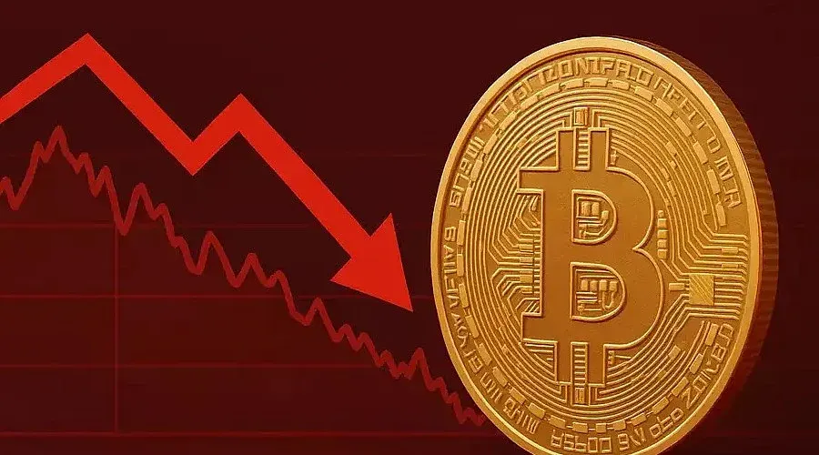 صورة مرافقة للخبر: أسعار العملات الرقمية اليوم: بيتكوين تهبط إلى 82,900 دولار مع اختبار عوائد الخزانة وعمليات التصفية لمستوى الدعم