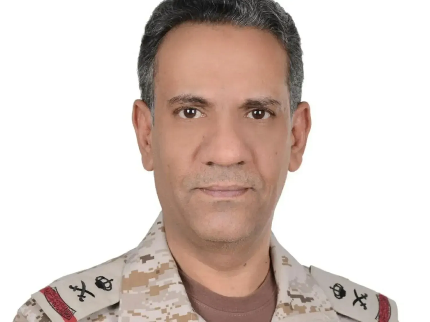 صورة مرافقة للخبر: الدفاعات السعودية تعترض صاروخًا باليستيًا أطلقه الحوثيون باتجاه الرياض