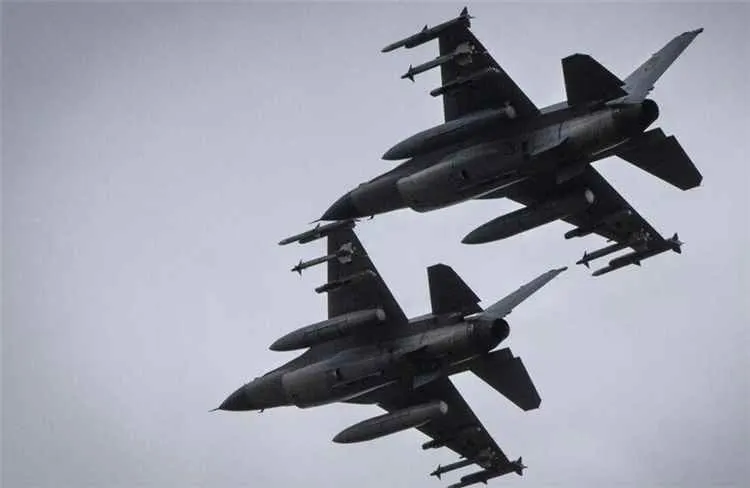 صورة مرافقة للخبر: وثيقة: الولايات المتحدة فقدت أكثر من 80 طائرة ومروحية في المواجهة مع إيران